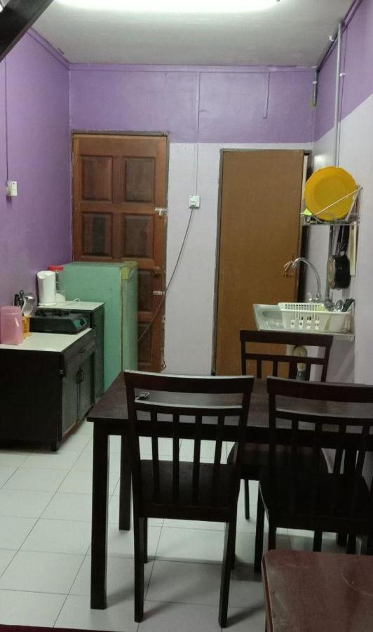 Bajet Homestay - Low Cost Houses Kuantan Buitenkant foto
